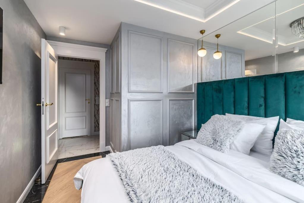 Luxury Apartment With Sauna - Old Town - Gold Гданьск Экстерьер фото